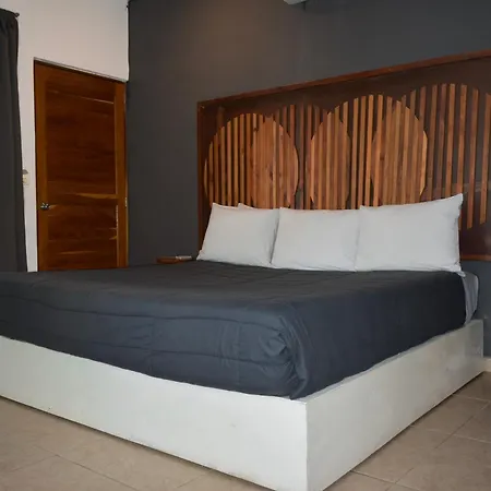 Che Tulum Hostel & Bar Adults Only-3